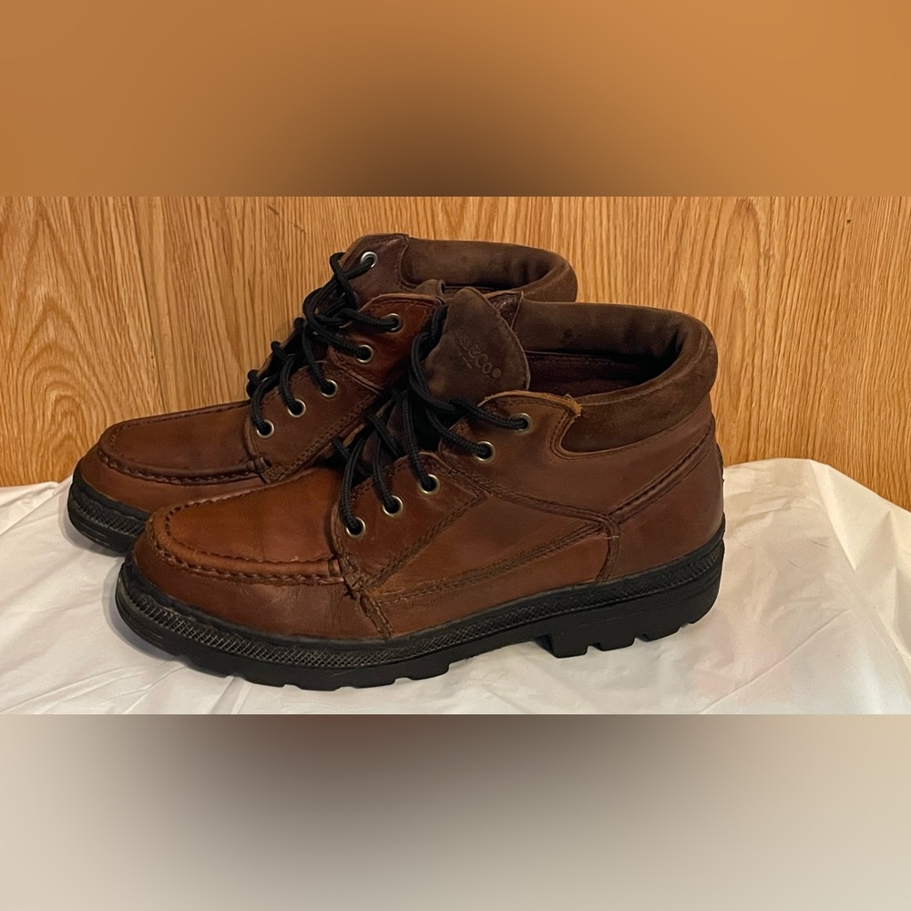 GH Bass & Co Men’s 8.5 Belmont Q869 Boots
